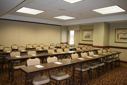 Hampton Inn Pennsville - image 10