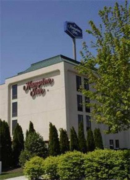 Hampton Inn Pennsville - image 2