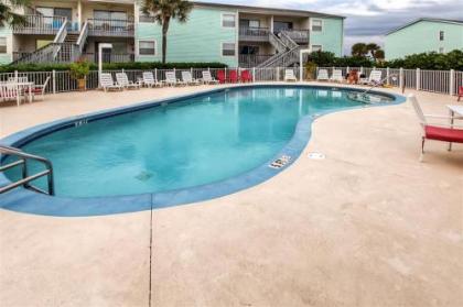 Renovated Pensacola Beach Condo with Community Pool! - image 2