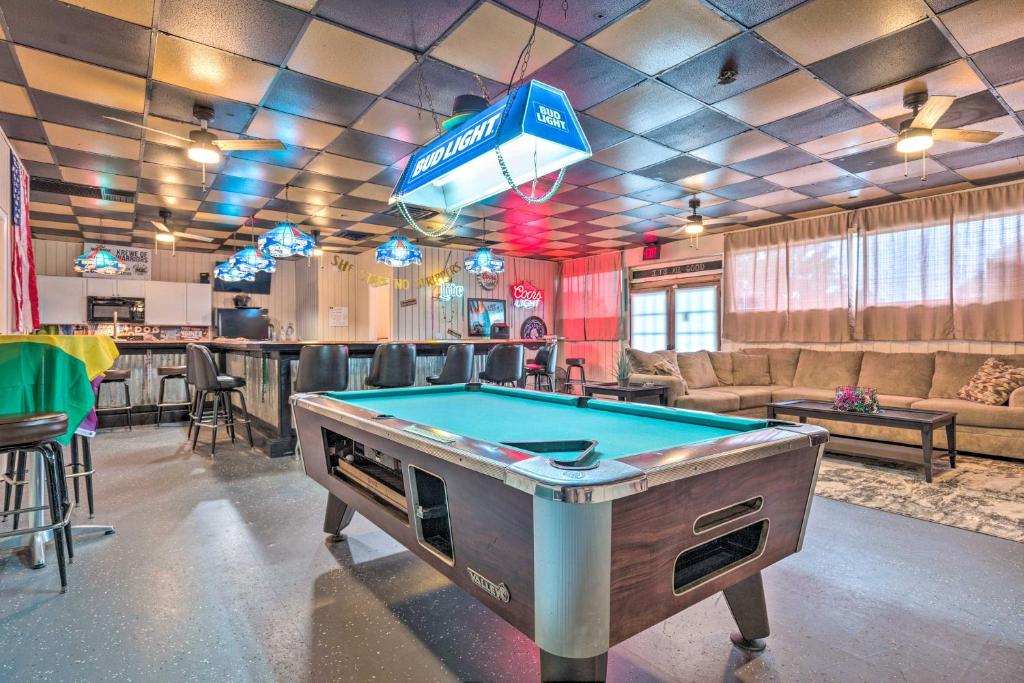 The Float Yard Pensacola Home with Pool Table - image 4