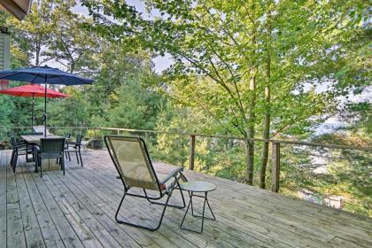 Forested Pentwater Beachhouse-100 Ft to Shore - image 4