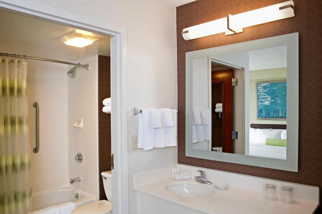 SpringHill Suites Peoria Westlake - image 6