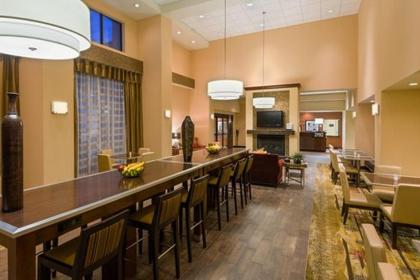 Hampton Inn and Suites Peoria at Grand Prairie - image 11