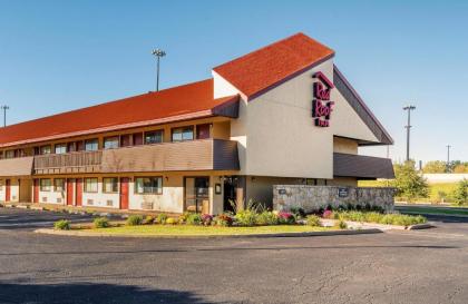 Red Roof Inn Peoria - image 10