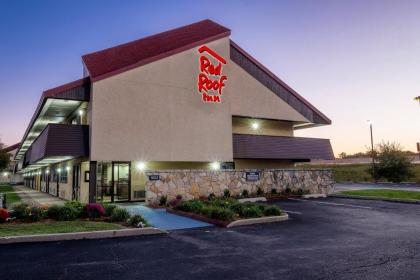 Red Roof Inn Peoria - image 15