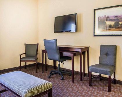 Quality Inn & Suites Peoria - image 13