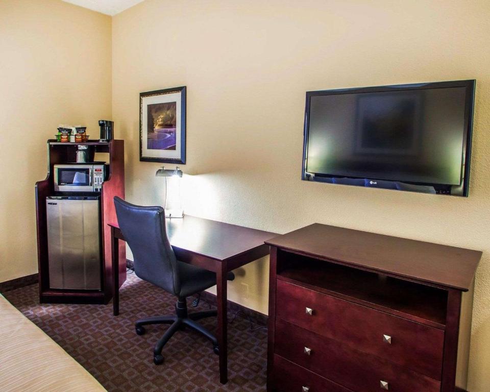 Quality Inn & Suites Peoria - image 5