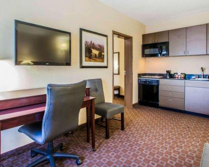 Quality Inn & Suites Peoria - image 9