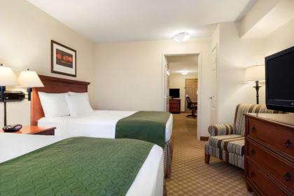 Country Inn & Suites by Radisson Peoria North IL - image 3