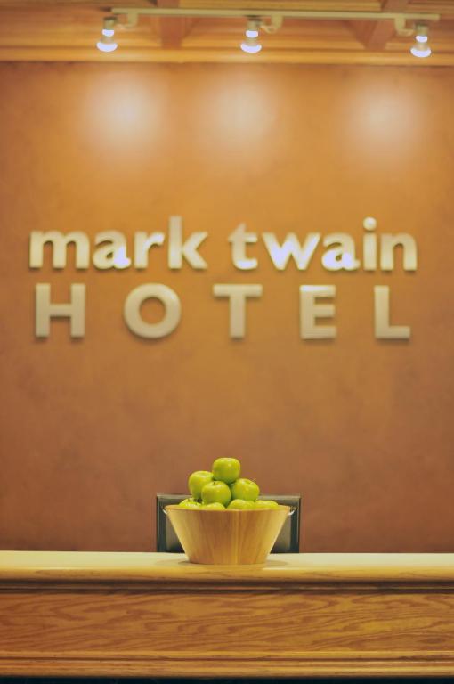 Mark Twain Hotel - image 6