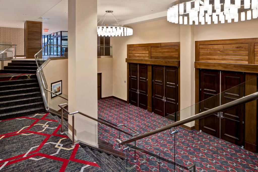 Four Points by Sheraton Peoria - image 4