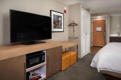 Hampton Inn Glendale-Peoria - image 9