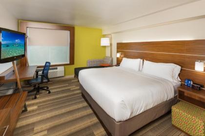 Holiday Inn Express Peoria North - Glendale an IHG Hotel - image 9