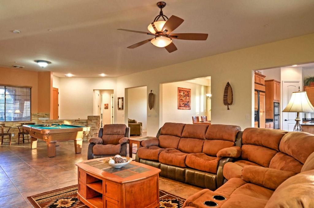 Peoria House with Private Pool 16Mi to Lake Pleasant! - image 2