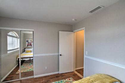 Pet-Friendly Home 2 Mi From Peoria Sports Complex! - image 3