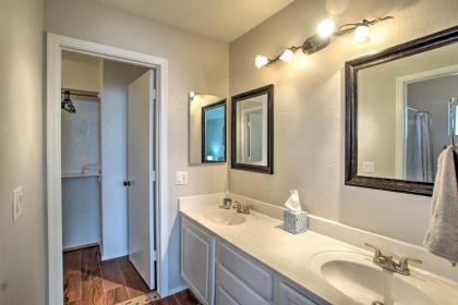 Pet-Friendly Home 2 Mi From Peoria Sports Complex! - image 8