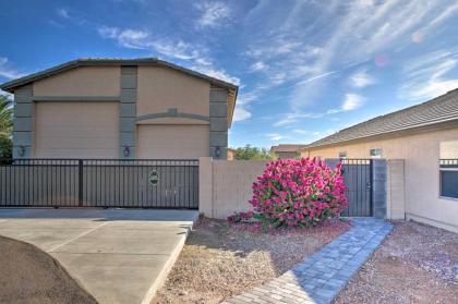 Peaceful Phoenix Bungalow with Grill and Pool! - image 4