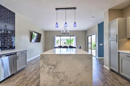 Luxe Lakefront Peoria Home with Community Pool - image 9