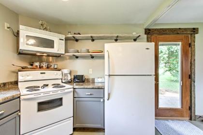 Lake Pepin Cottage with Patio - 6 Blocks to Marina! - image 7