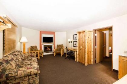 AmericInn by Wyndham Pequot Lakes - image 9