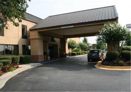 Hampton Inn Perry - image 15