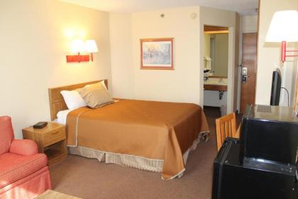 Travelodge by Wyndham Perry GA - image 14