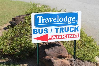 Travelodge by Wyndham Perry GA - image 6