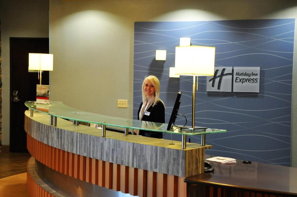 Holiday Inn Express Hotel & Suites Perry-National Fairground Area an IHG Hotel - image 5