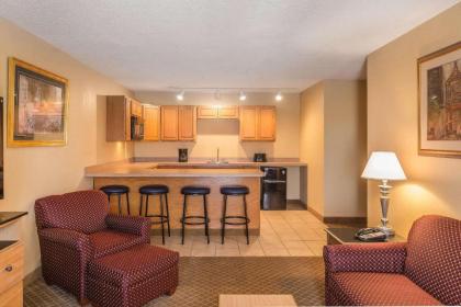 Quality Inn Perrysburg - image 8