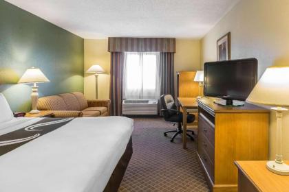 Quality Inn Perrysburg - image 9