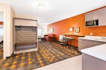 Holiday Inn & Suites - Toledo Southwest - Perrysburg an IHG Hotel - image 15