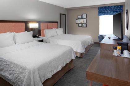 Hampton Inn Woodbridge - image 12