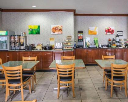 Quality Inn Peru near Starved Rock State Park - image 13