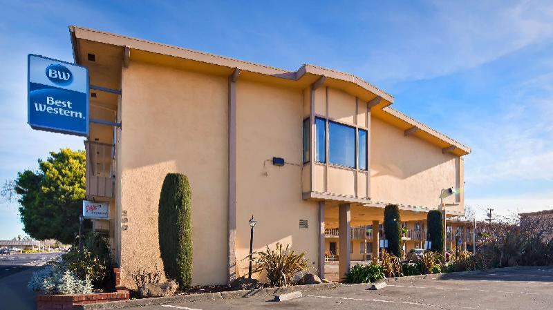 Best Western Petaluma Inn - image 6