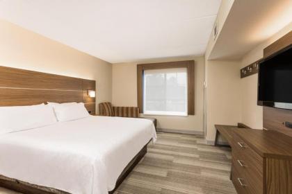 Holiday Inn Express Hotel and Suites Petersburg - Fort Lee an IHG Hotel - image 9