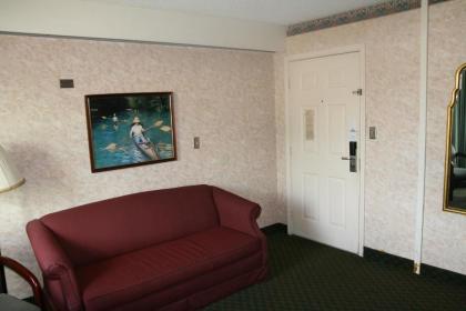 Days Inn by Wyndham Petersburg/South Fort Lee - image 7