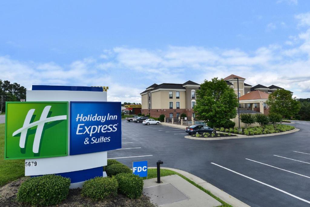 Holiday Inn Express Hotel & Suites Petersburg/Dinwiddie an IHG Hotel - main image