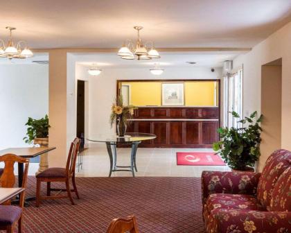 Econo Lodge Petersburg - Fort Lee - image 14