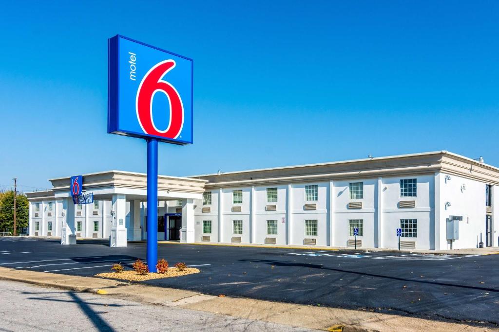 Motel 6-Petersburg VA - Fort Lee - main image