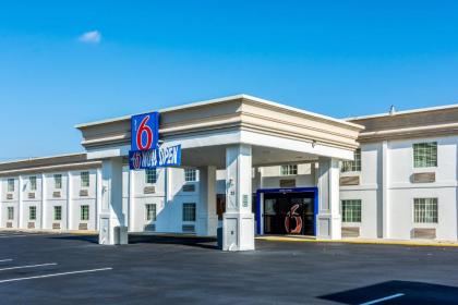 Motel 6-Petersburg VA - Fort Lee - image 14