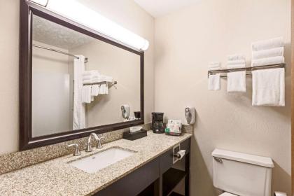 Quality Inn - Petoskey - image 3