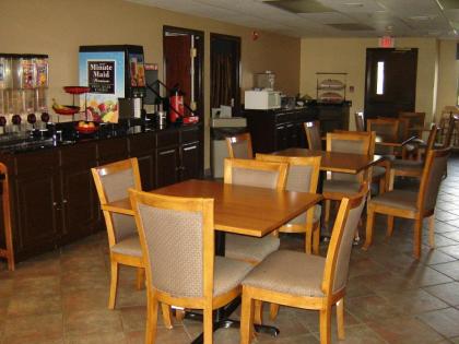 Days Inn by Wyndham Phenix City Near Fort Benning - image 13