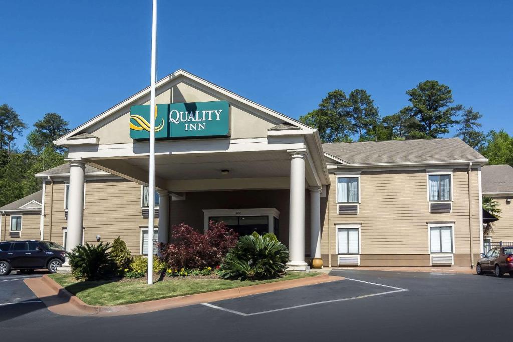 Quality Inn Phenix City Columbus - main image