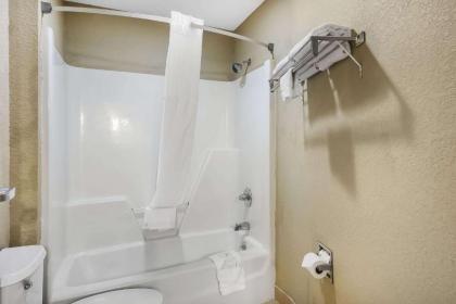 Quality Inn Phenix City Columbus - image 2