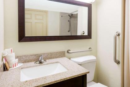 Americas Best Value Inn Phenix City - image 3