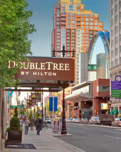 DoubleTree by Hilton Philadelphia Center City - main image
