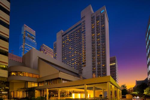 Sheraton Philadelphia Downtown - image 2