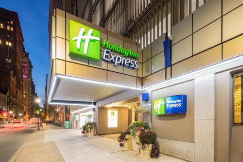 Holiday Inn Express Philadelphia-Midtown an IHG Hotel - main image
