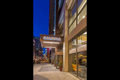 Cambria Hotel Philadelphia Downtown Center City - image 3