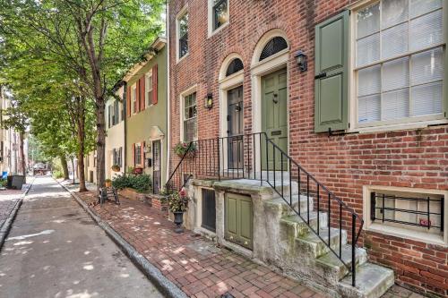 Historic Trinity Home in Center City Free Parking - image 4